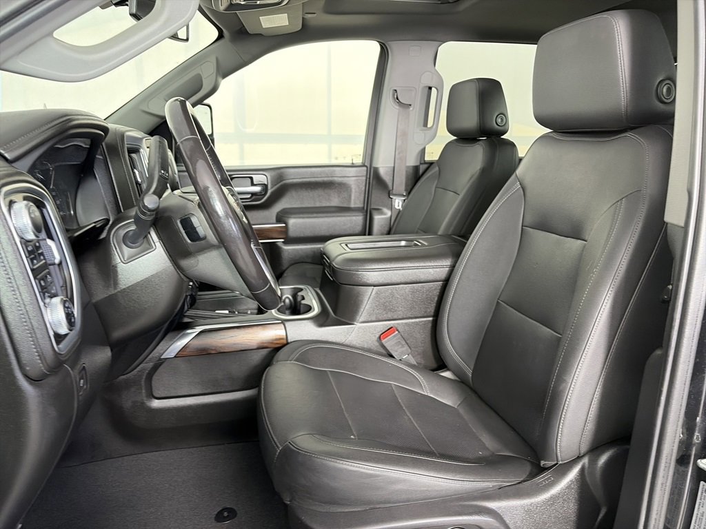 Used 2022 GMC Sierra 3500 SLT w/ SLT Premium Package image 11