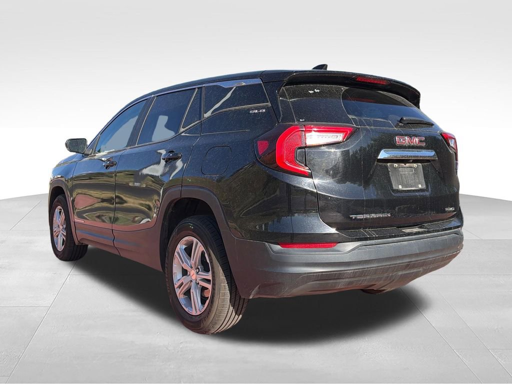 Used 2024 GMC Terrain SLE AWD/4WD image 5