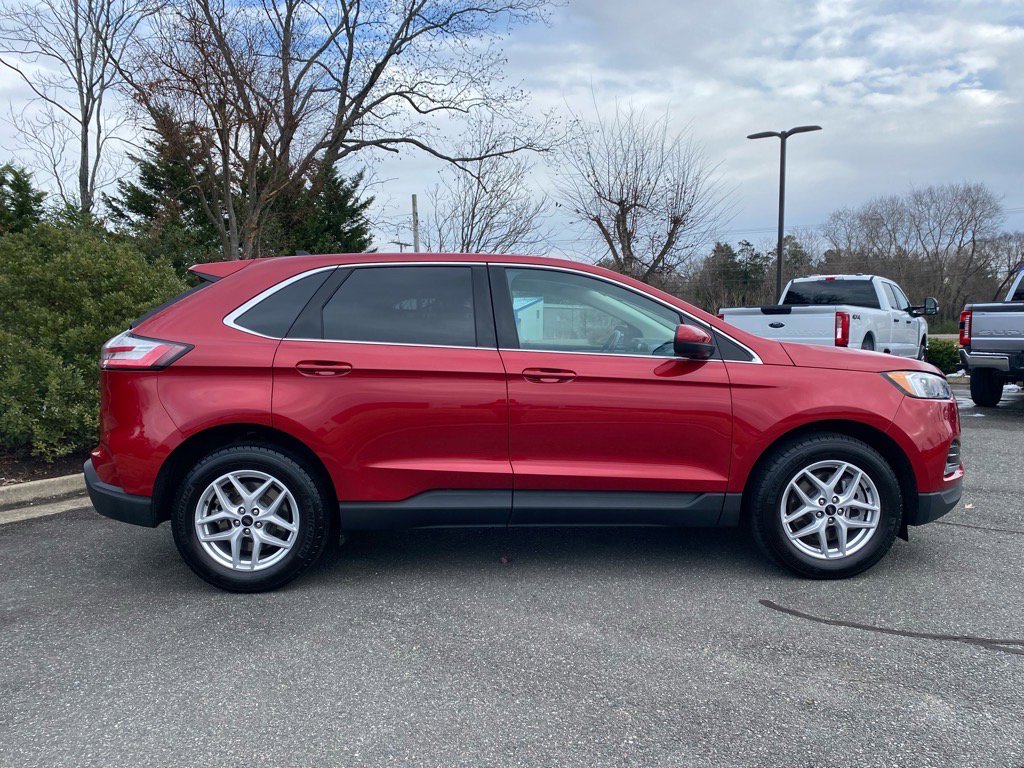 Certified 2024 Ford Edge SEL w/ Convenience Package image 3
