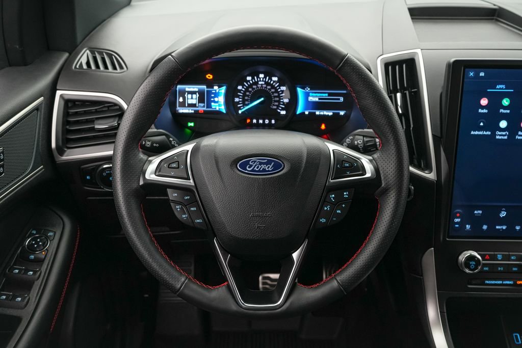 Certified 2024 Ford Edge ST-Line AWD/4WD image 15
