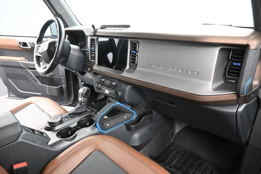 Certified 2023 Ford Bronco Outer Banks AWD/4WD image 3