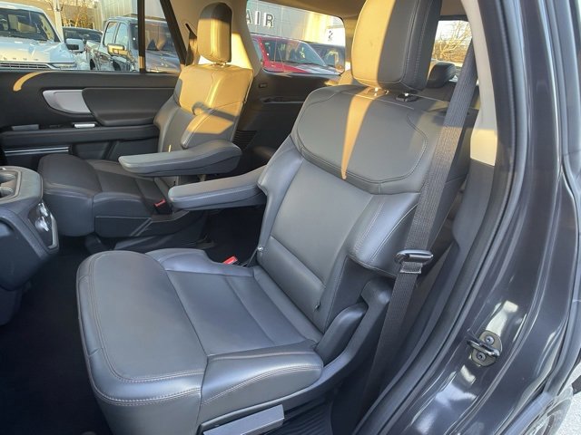 Certified 2025 Ford Expedition Active image 48