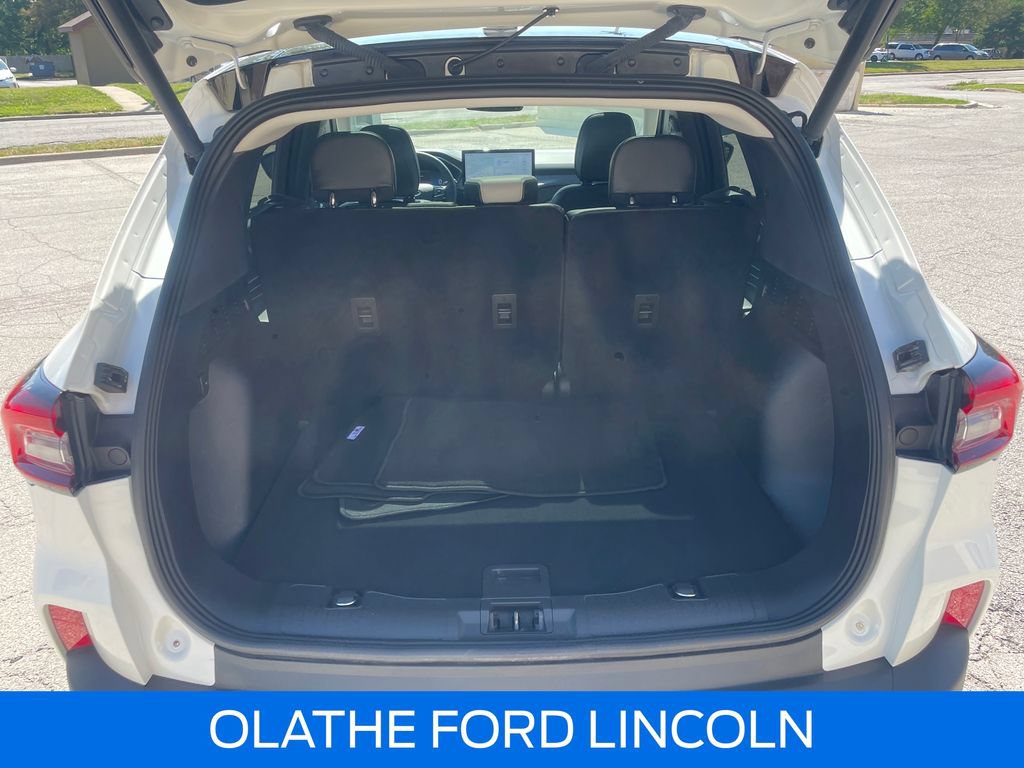 Certified 2023 Ford Escape Platinum w/ Premium Technology Package AWD/4WD image 33