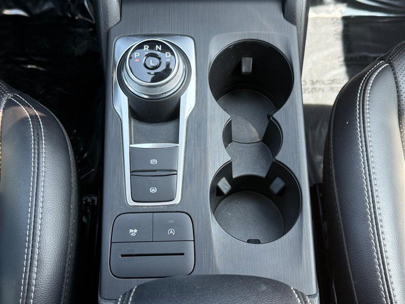 Certified 2022 Ford Escape SEL AWD/4WD image 25