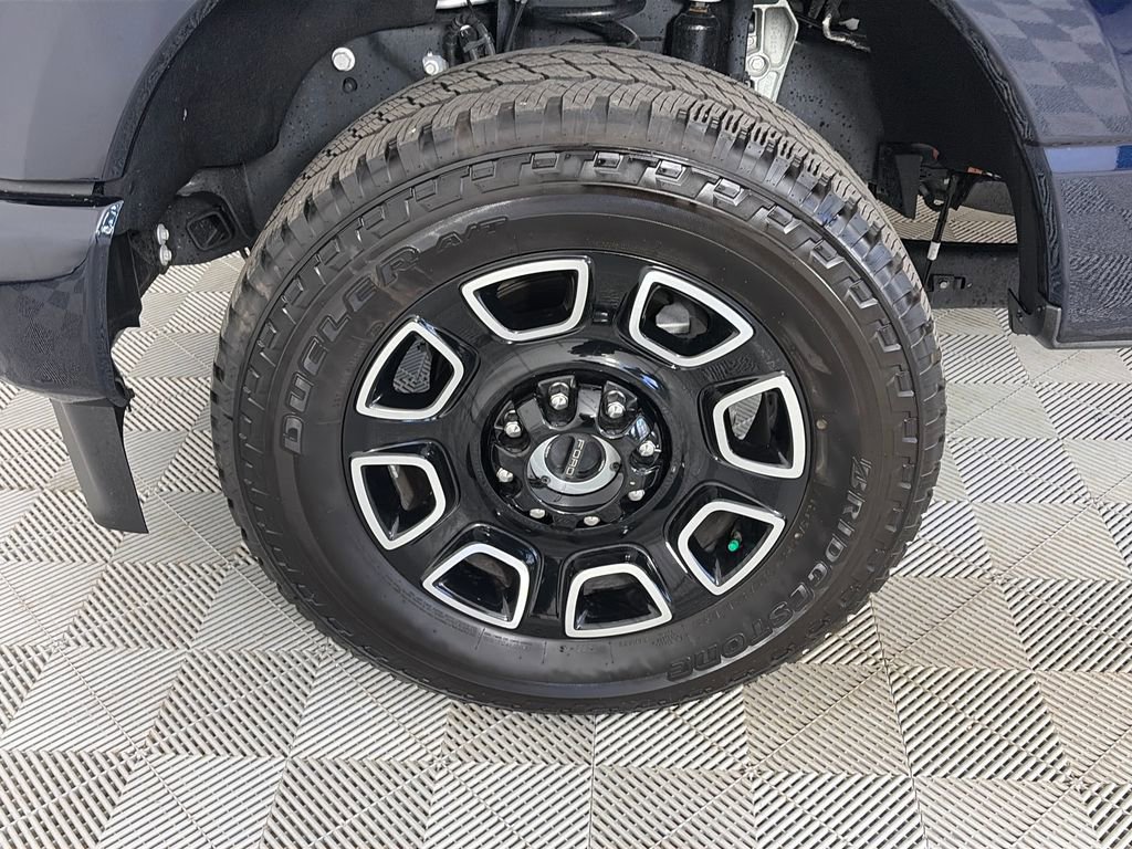 Certified 2025 Ford F350 Platinum AWD/4WD image 8