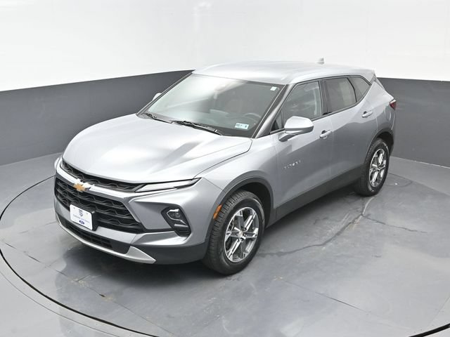 Used 2025 Chevrolet Blazer LT AWD/4WD image 20