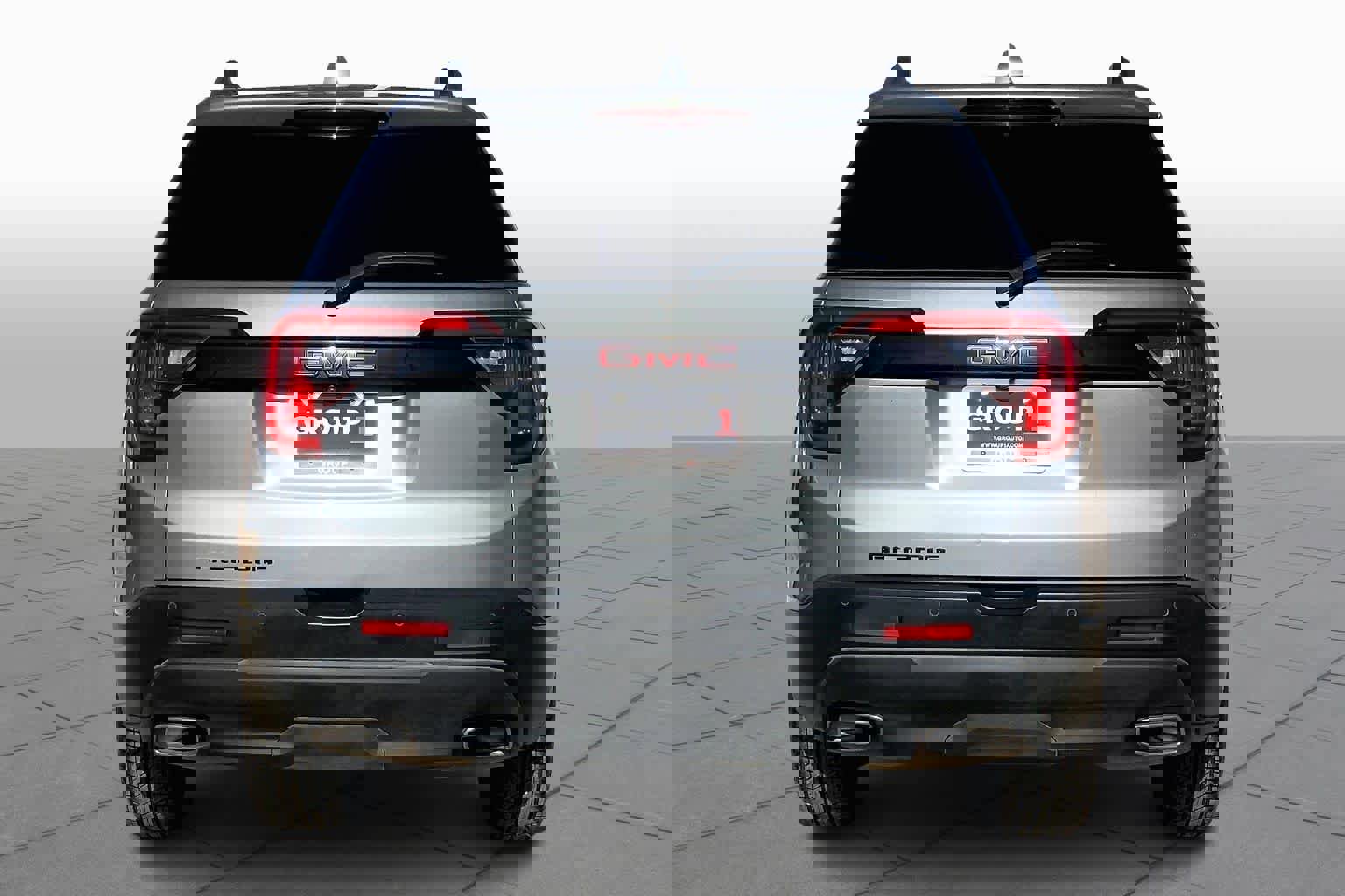 Used 2023 GMC Acadia SLE w/ Elevation Edition image 4