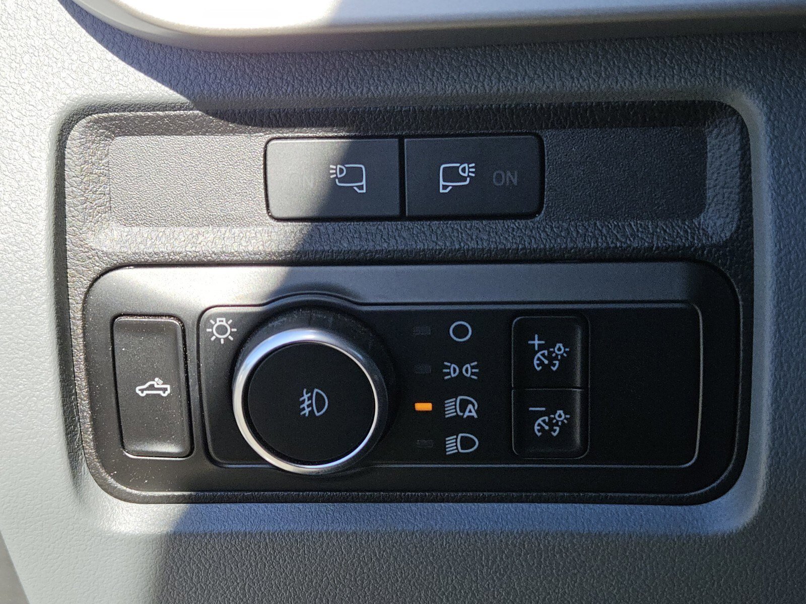 Certified 2024 Ford F350 XLT w/ FX4 Off-Road Package image 20