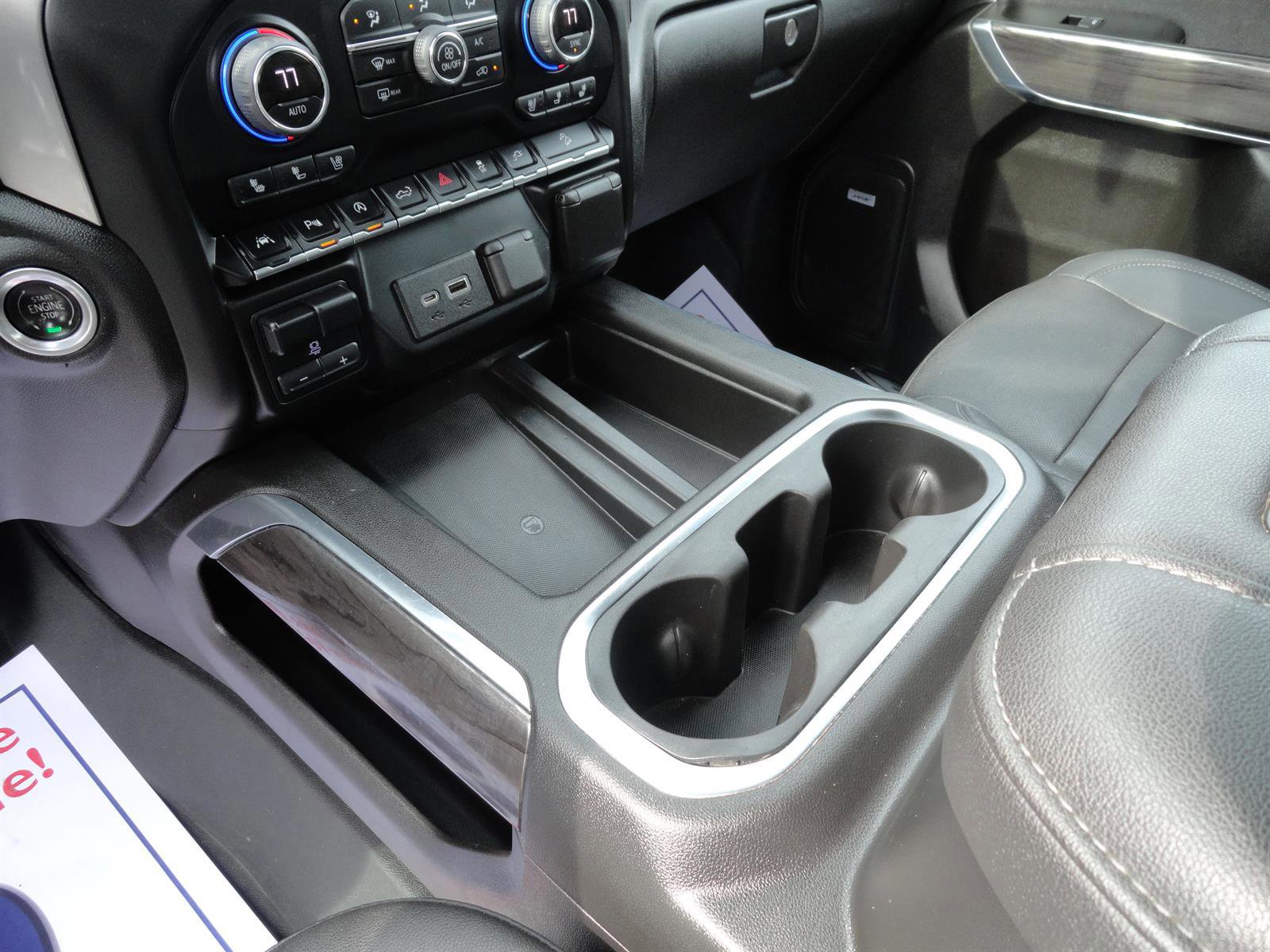 Used 2022 Chevrolet Silverado 1500 LTZ w/ LTZ Premium Package image 18