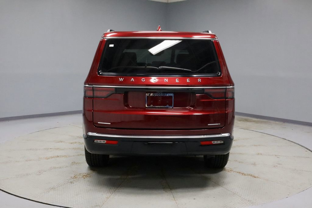 Used 2022 Jeep Wagoneer Series III w/ Flexible Seating Group AWD/4WD image 10