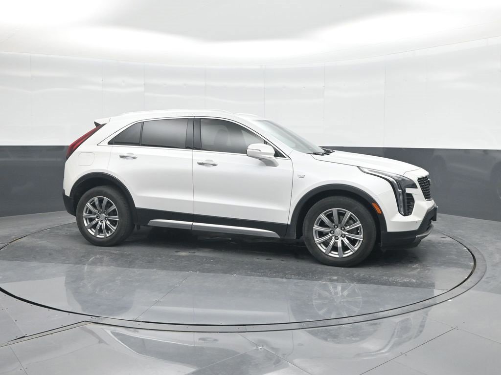 Used 2023 Cadillac XT4 Premium Luxury w/ Driver Assist Package image 9