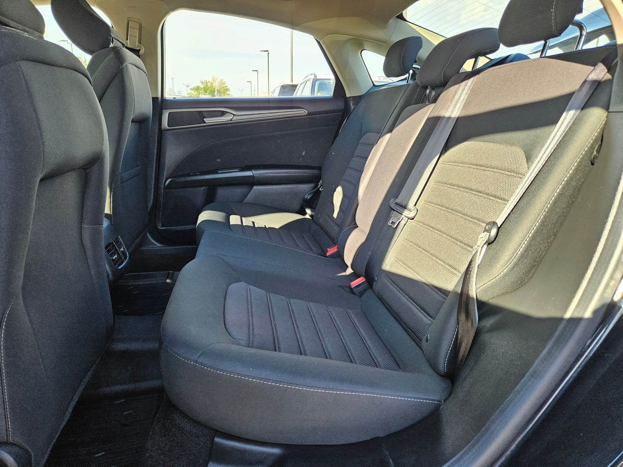 Certified 2020 Ford Fusion SE AWD/4WD image 29
