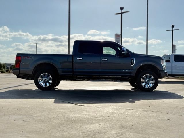 Certified 2022 Ford F250 Platinum w/ FX4 Off-Road Package AWD/4WD image 8