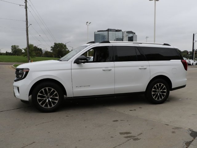 Certified 2025 Ford Expedition Max Platinum AWD/4WD image 4