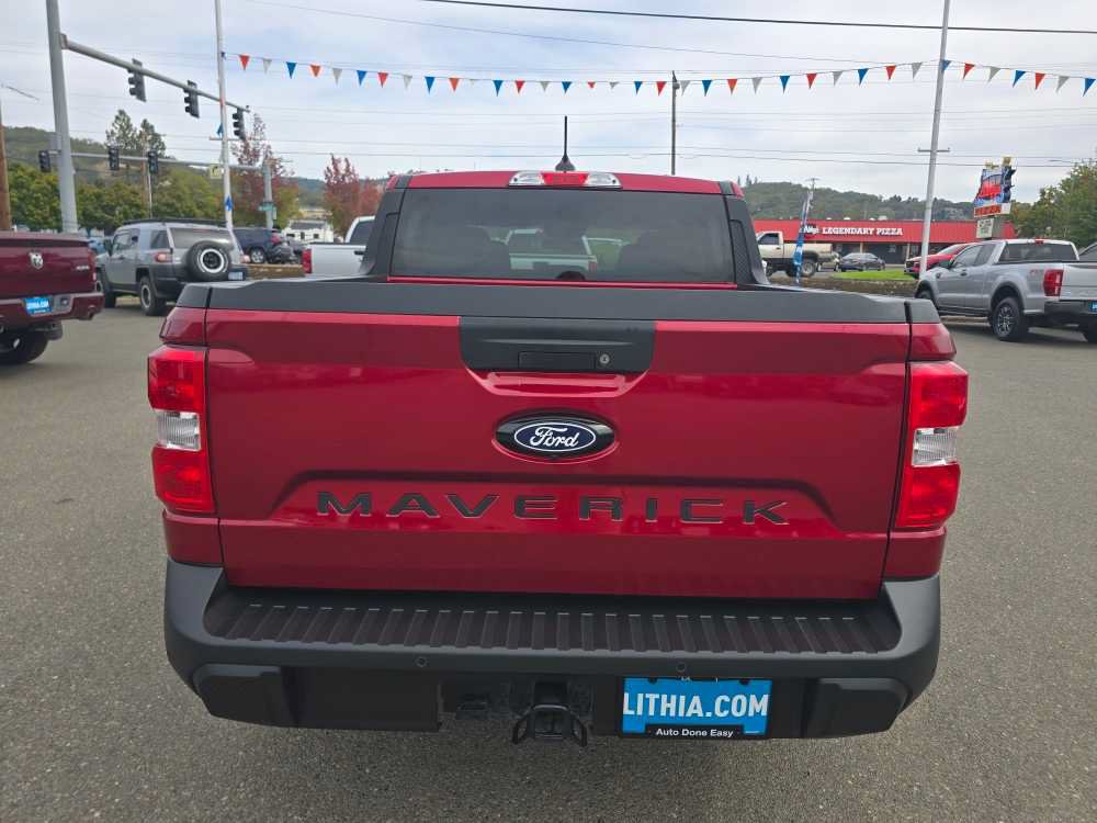 Certified 2025 Ford Maverick XLT w/ XLT Luxury Package FWD image 4