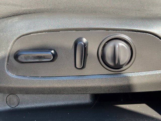 Used 2021 Chevrolet Equinox LT FWD image 14