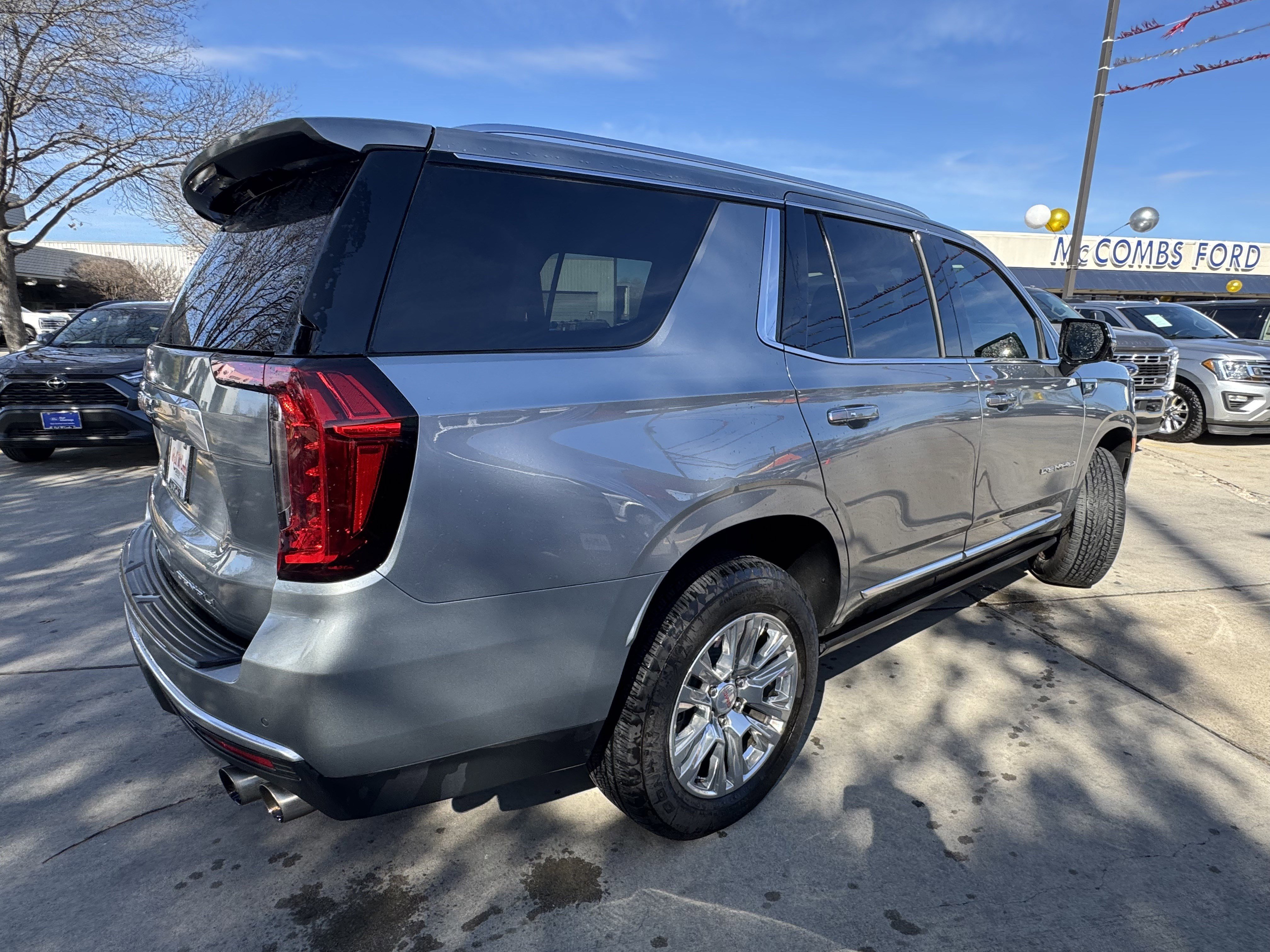 Used 2024 GMC Yukon Denali image 4