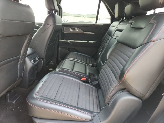 Certified 2025 Ford Explorer ST-Line w/ ST-Line Street Pack AWD/4WD image 24