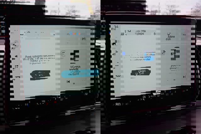 Certified 2025 Ford Expedition Active image 31