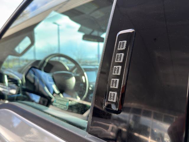 Certified 2017 Ford F350 Lariat w/ Camper Package image 19