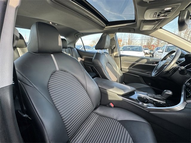 Used 2020 Toyota Camry SE image 35