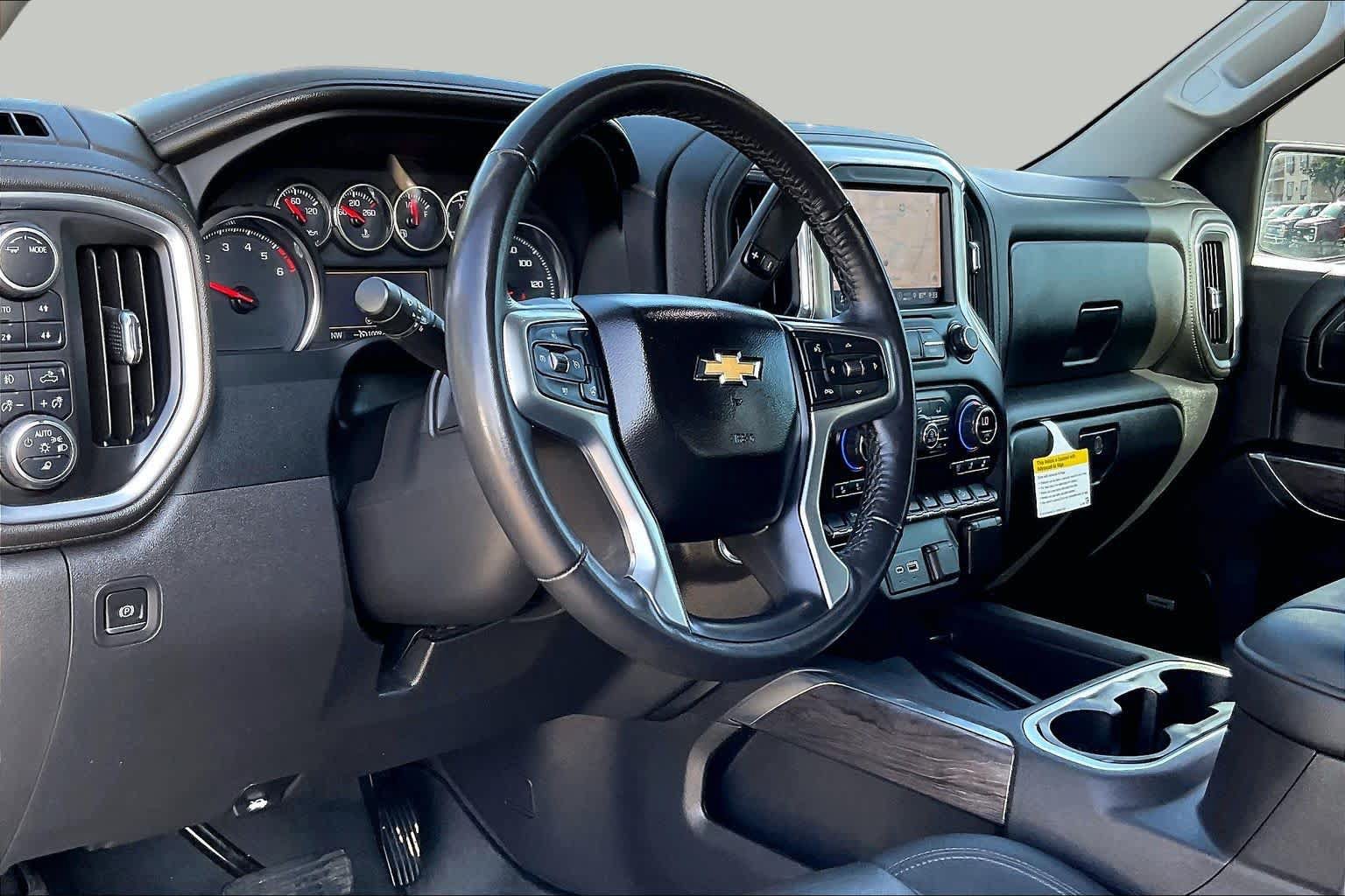 Used 2022 Chevrolet Silverado 1500 LTZ AWD/4WD image 16
