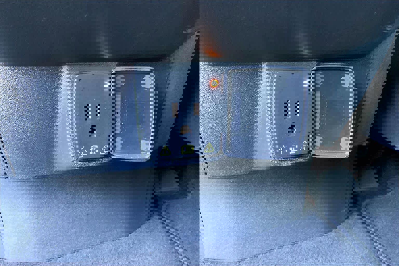 Certified 2025 Ford Expedition Active image 33