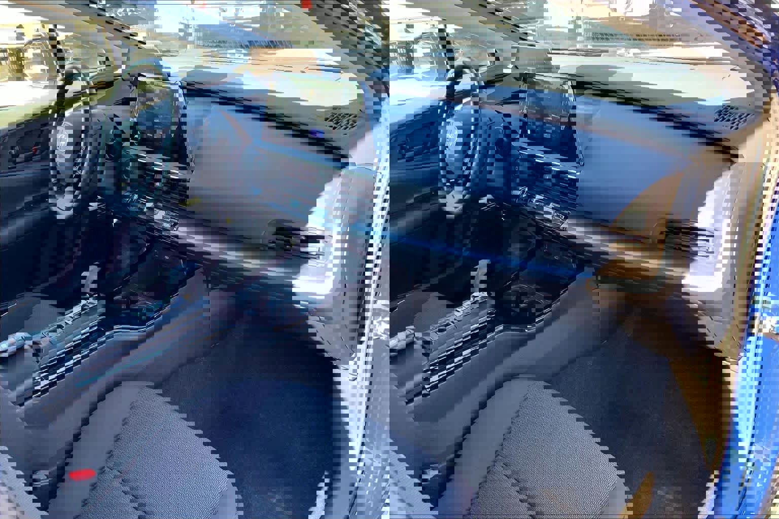 Used 2023 Toyota Prius LE image 16