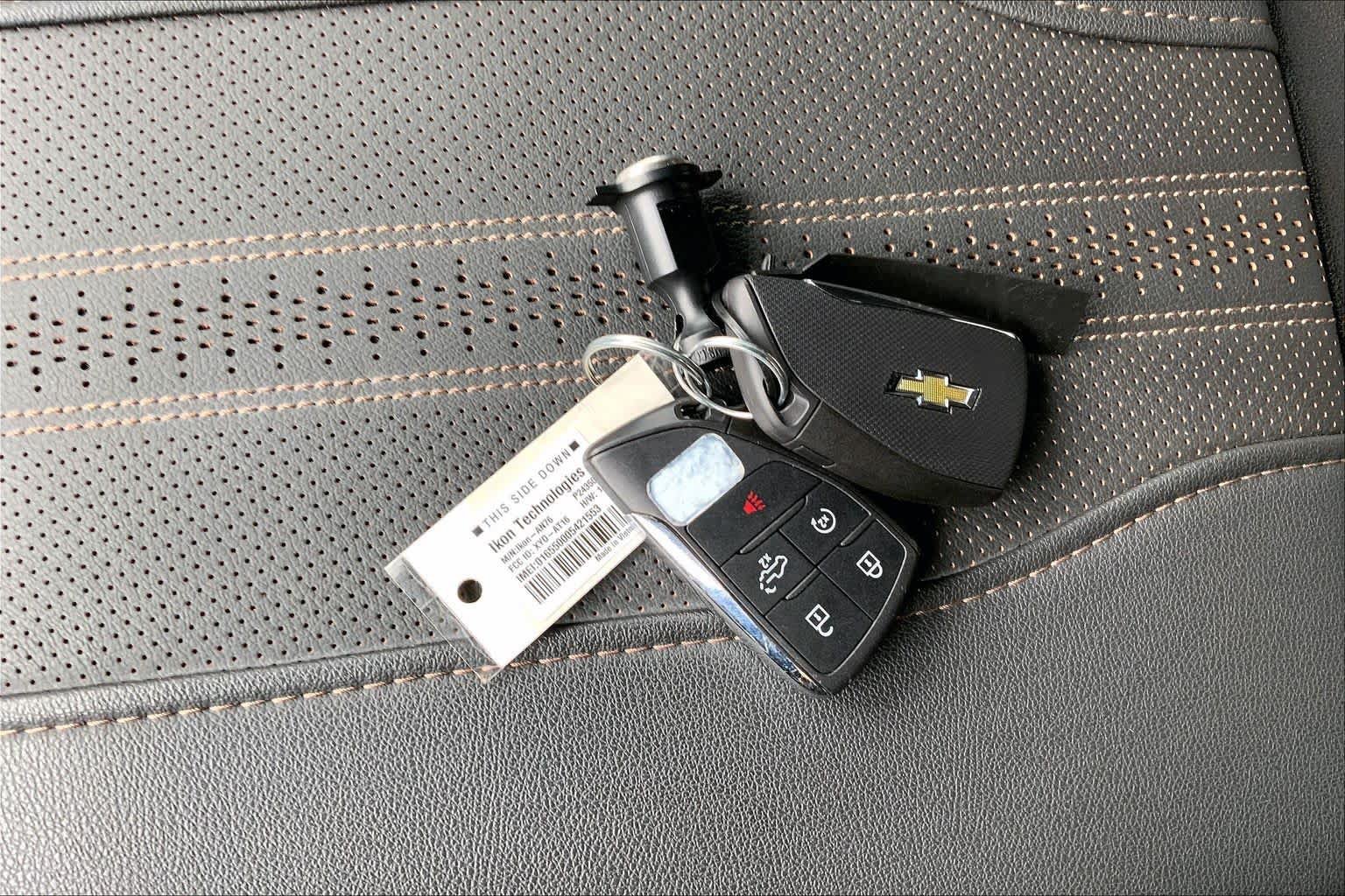 Used 2024 Chevrolet Silverado 1500 High Country w/ Midnight Edition AWD/4WD image 15