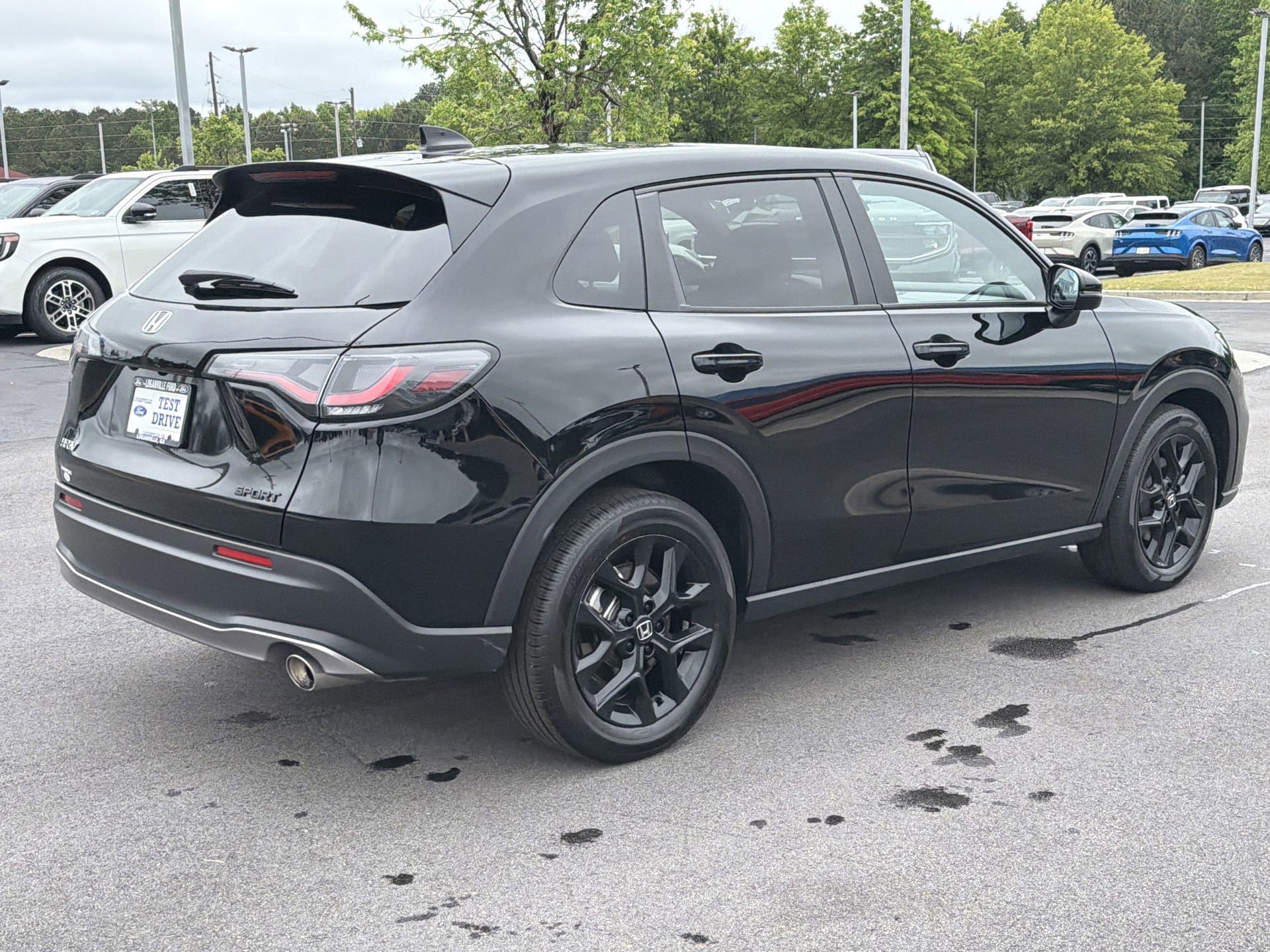 Used 2025 Honda HR-V Sport image 25