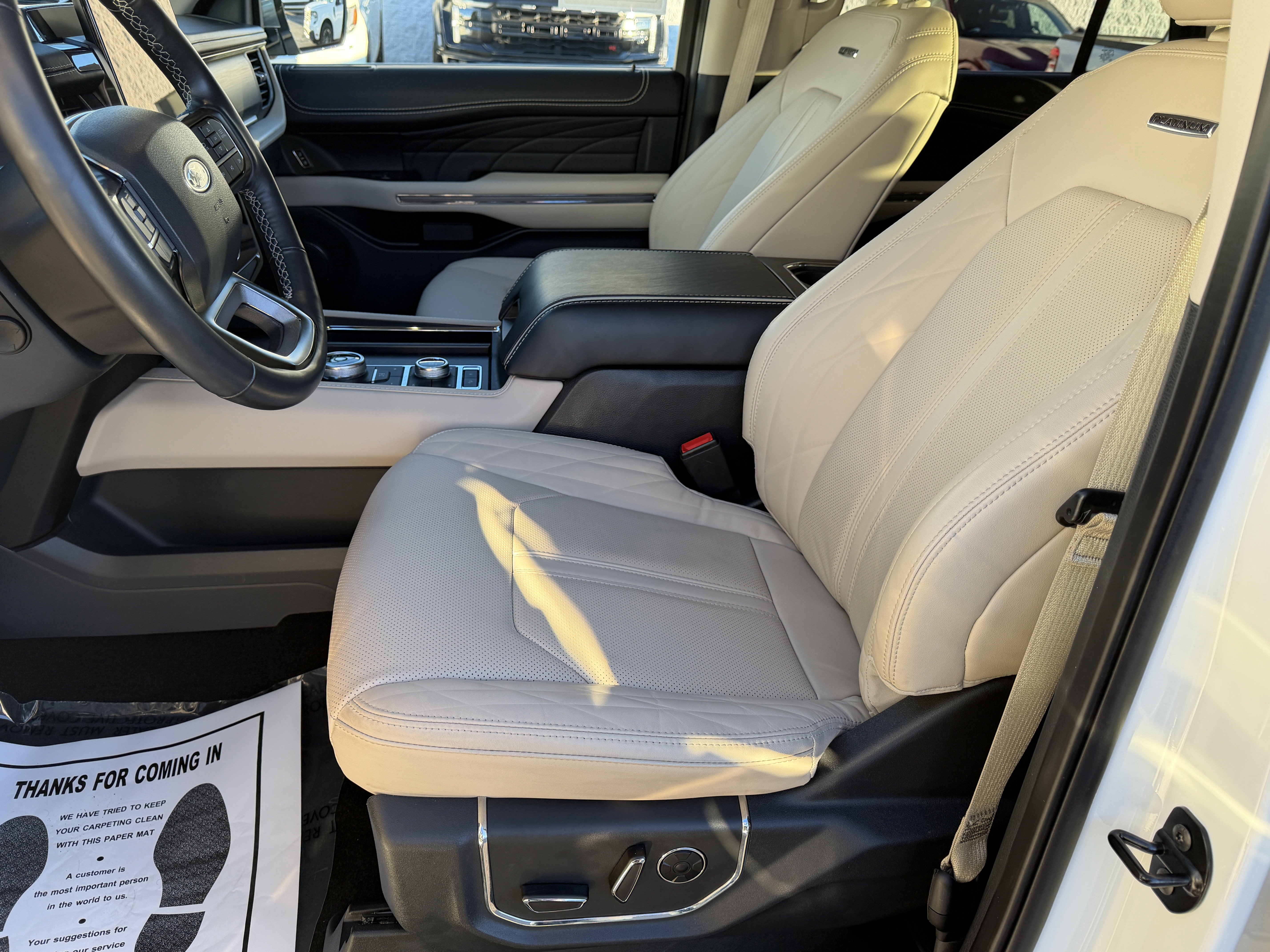 Certified 2023 Ford Expedition Platinum image 13