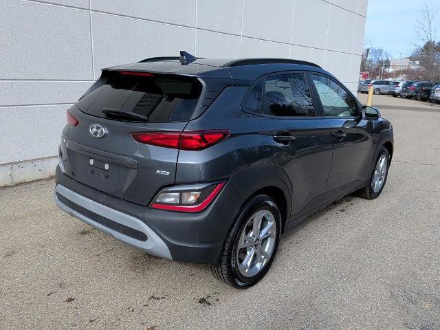 Used 2022 Hyundai Kona SEL w/ Convenience Package image 3