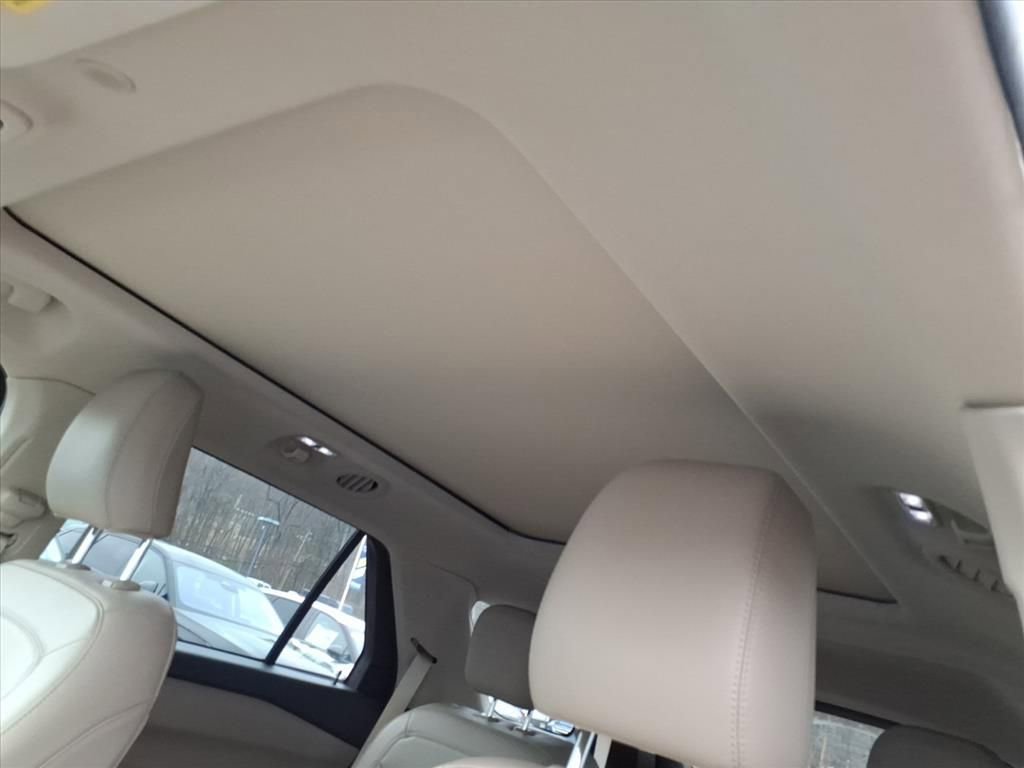 Certified 2022 Ford Explorer XLT w/ Equipment Group 202A image 12