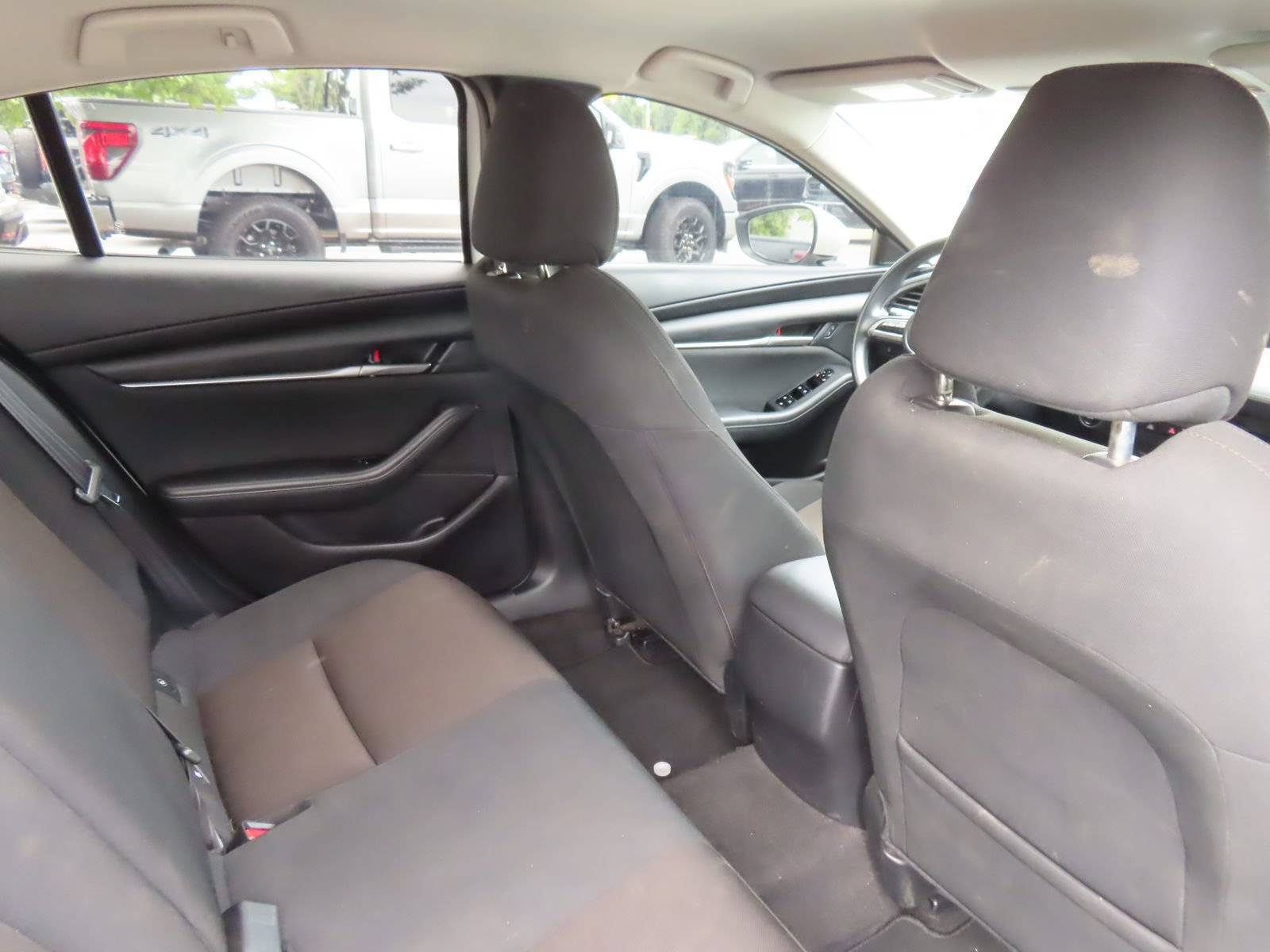 Used 2020 MAZDA MAZDA3 Sedan FWD image 17