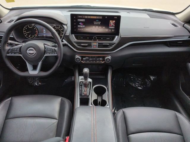 Used 2025 Nissan Altima 2.5 SR w/ SR Premium Package image 14