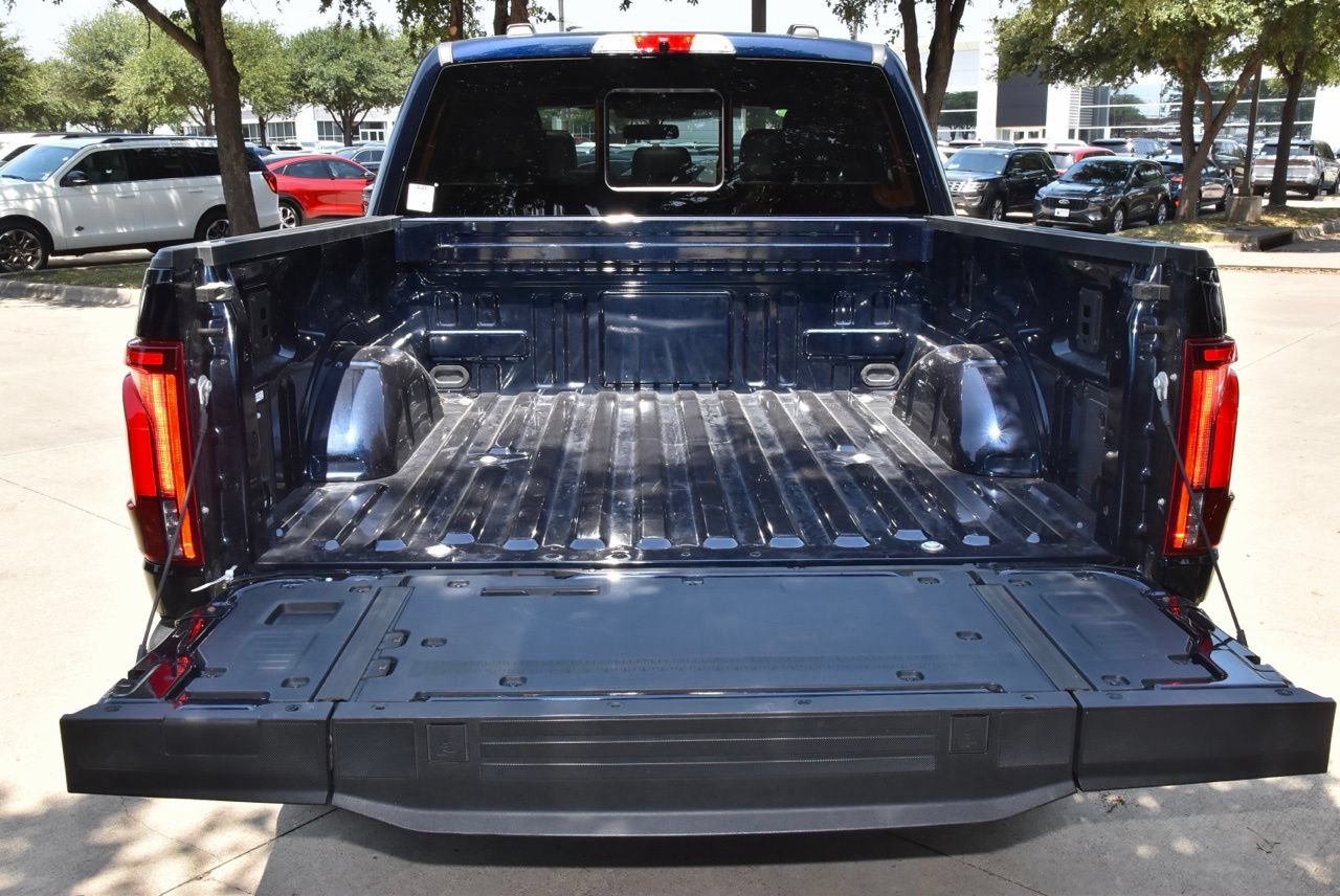 Certified 2025 Ford F150 Platinum w/ Equipment Group 702A High AWD/4WD image 39