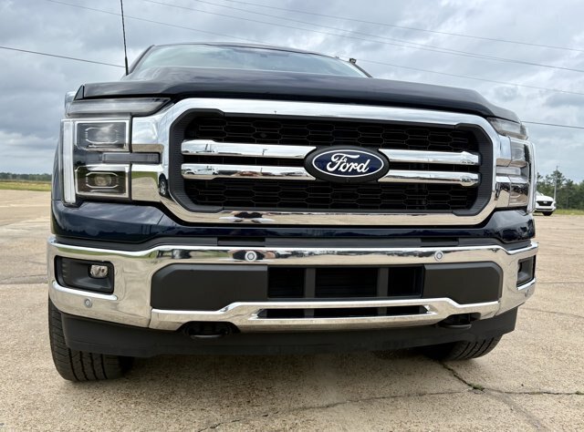 Certified 2025 Ford F150 Lariat w/ Equipment Group 501A Mid AWD/4WD image 4
