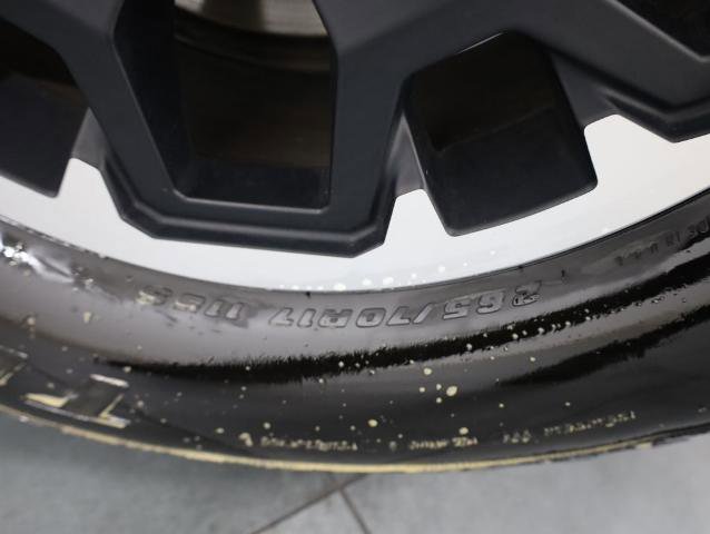 Used 2025 Toyota Tacoma TRD Off-Road image 31