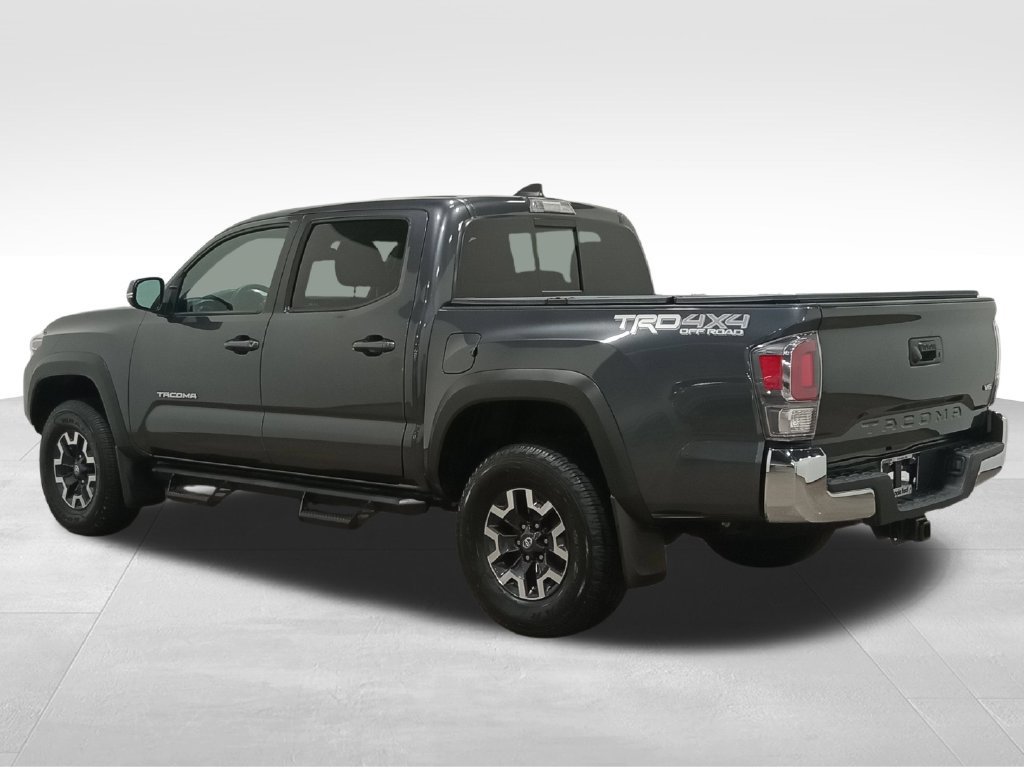 Used 2022 Toyota Tacoma TRD Off-Road AWD/4WD image 8