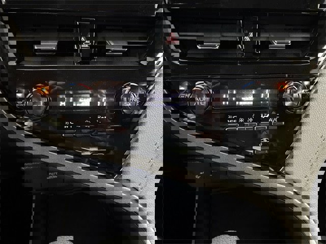 Used 2024 Toyota Camry LE image 9