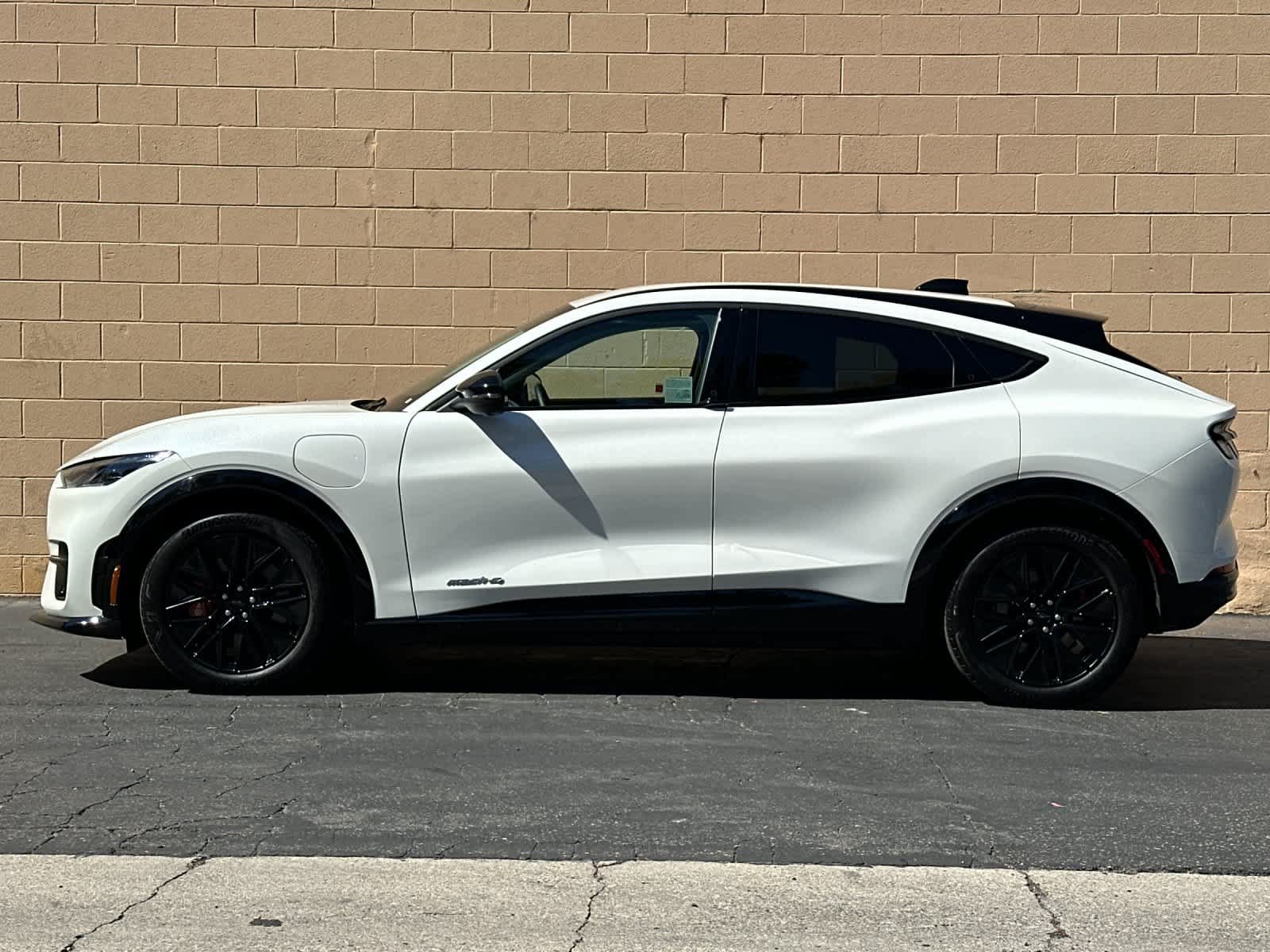 Certified 2025 Ford Mustang Mach-E Premium w/ Sport Appearance Package AWD/4WD image 5