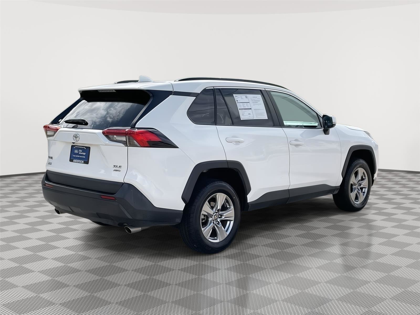 Used 2023 Toyota RAV4 XLE AWD/4WD image 7