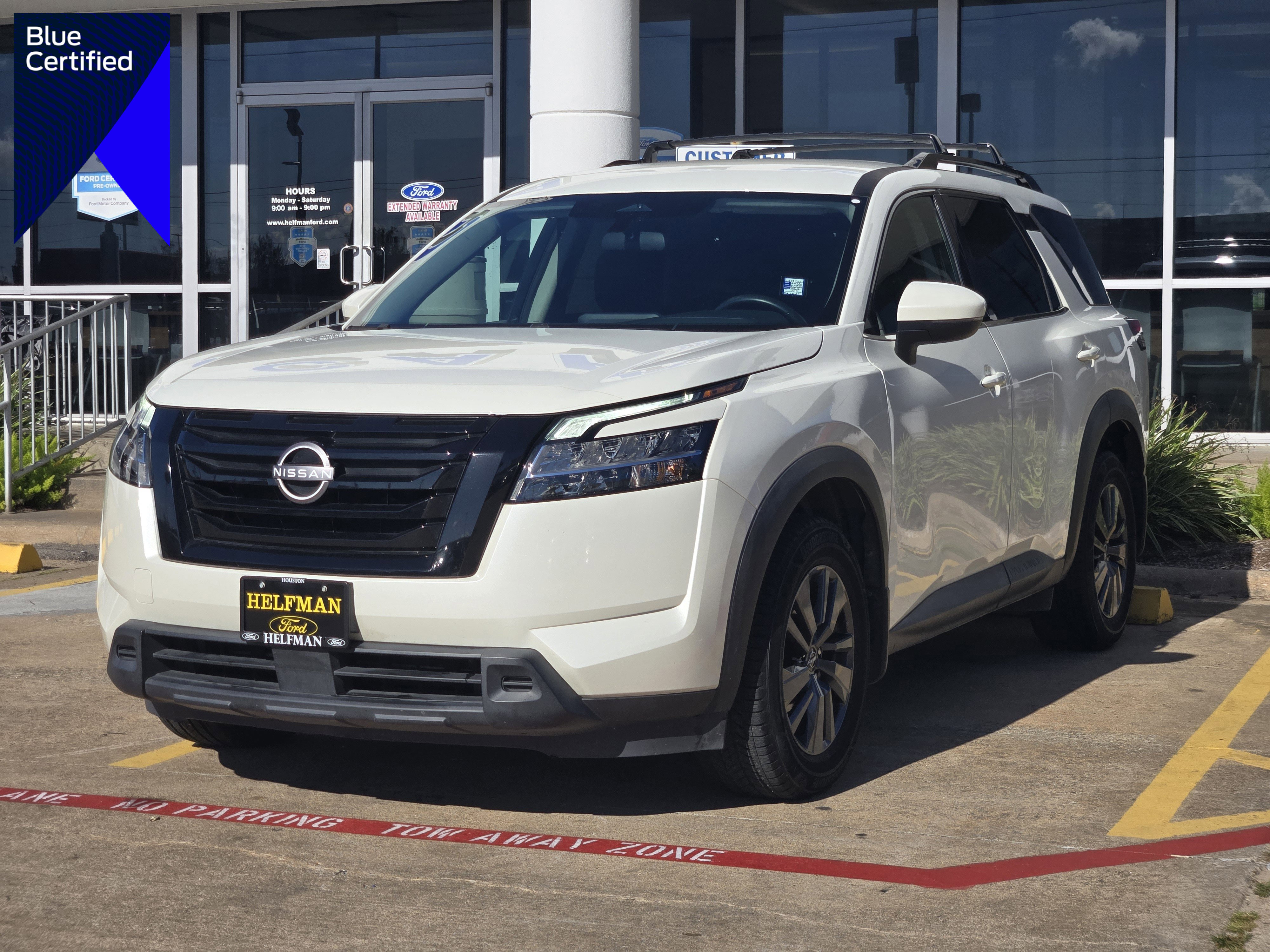 Used 2022 Nissan Pathfinder SV w/ SV Black Package