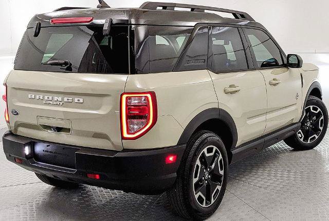 Certified 2024 Ford Bronco Sport Outer Banks AWD/4WD image 3