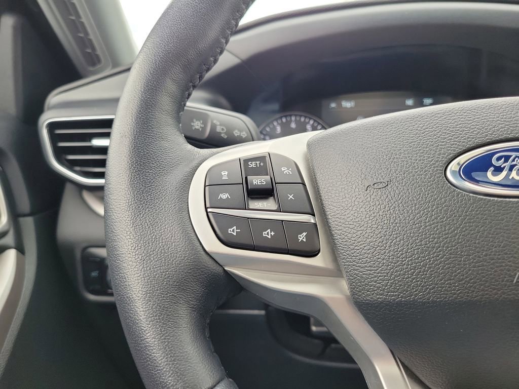 Certified 2023 Ford Explorer XLT w/ Equipment Group 202A image 24