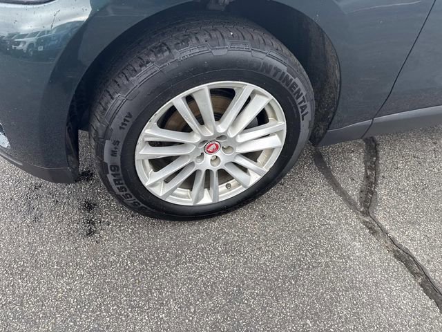 Used 2018 Jaguar F-PACE Prestige image 17