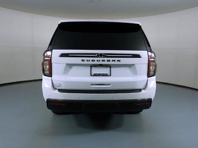 Used 2022 Chevrolet Suburban Z71 w/ Luxury Package AWD/4WD image 7