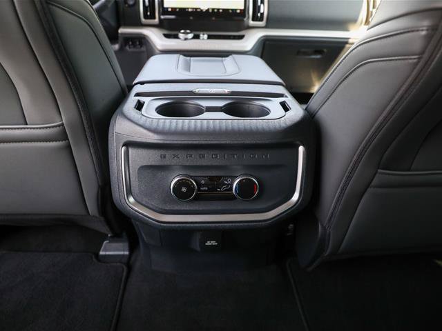 Certified 2025 Ford Expedition Active AWD/4WD image 31
