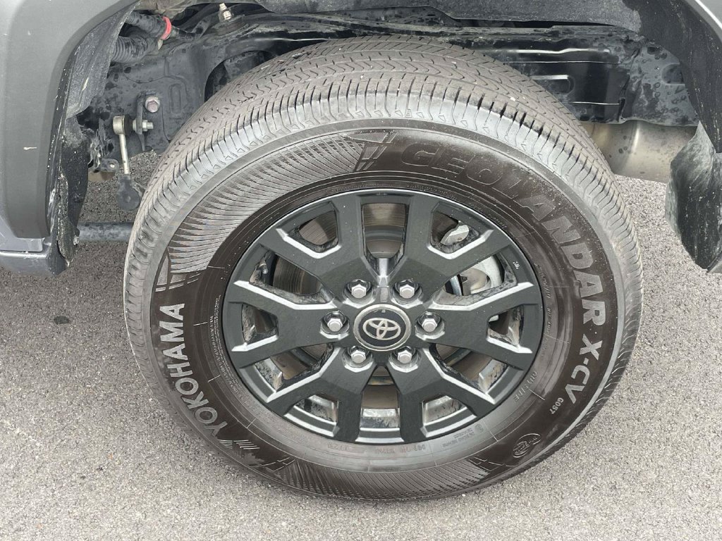 Used 2025 Toyota 4Runner SR5 RWD image 9