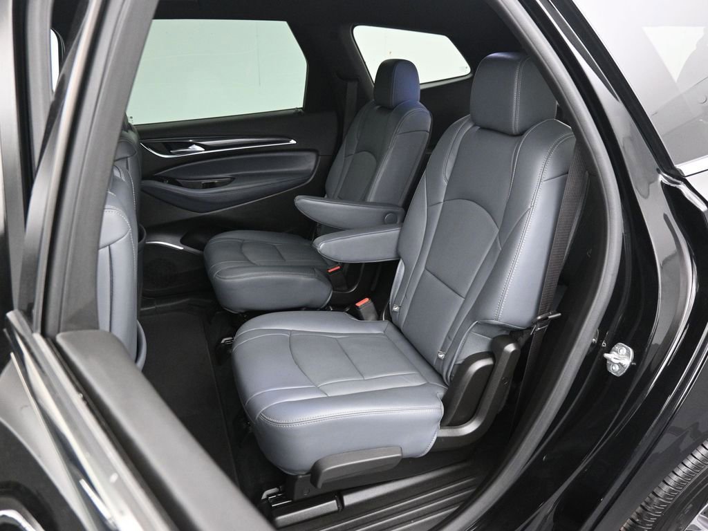 Used 2024 Buick Enclave Premium image 49